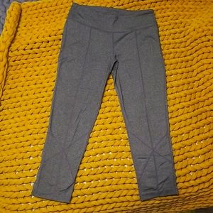 Prana charcoal gray 3/4 yoga pants